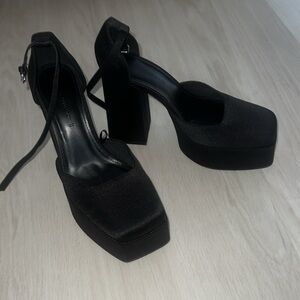 Pull&Bear Black Platform Shoes with Geometric Trim